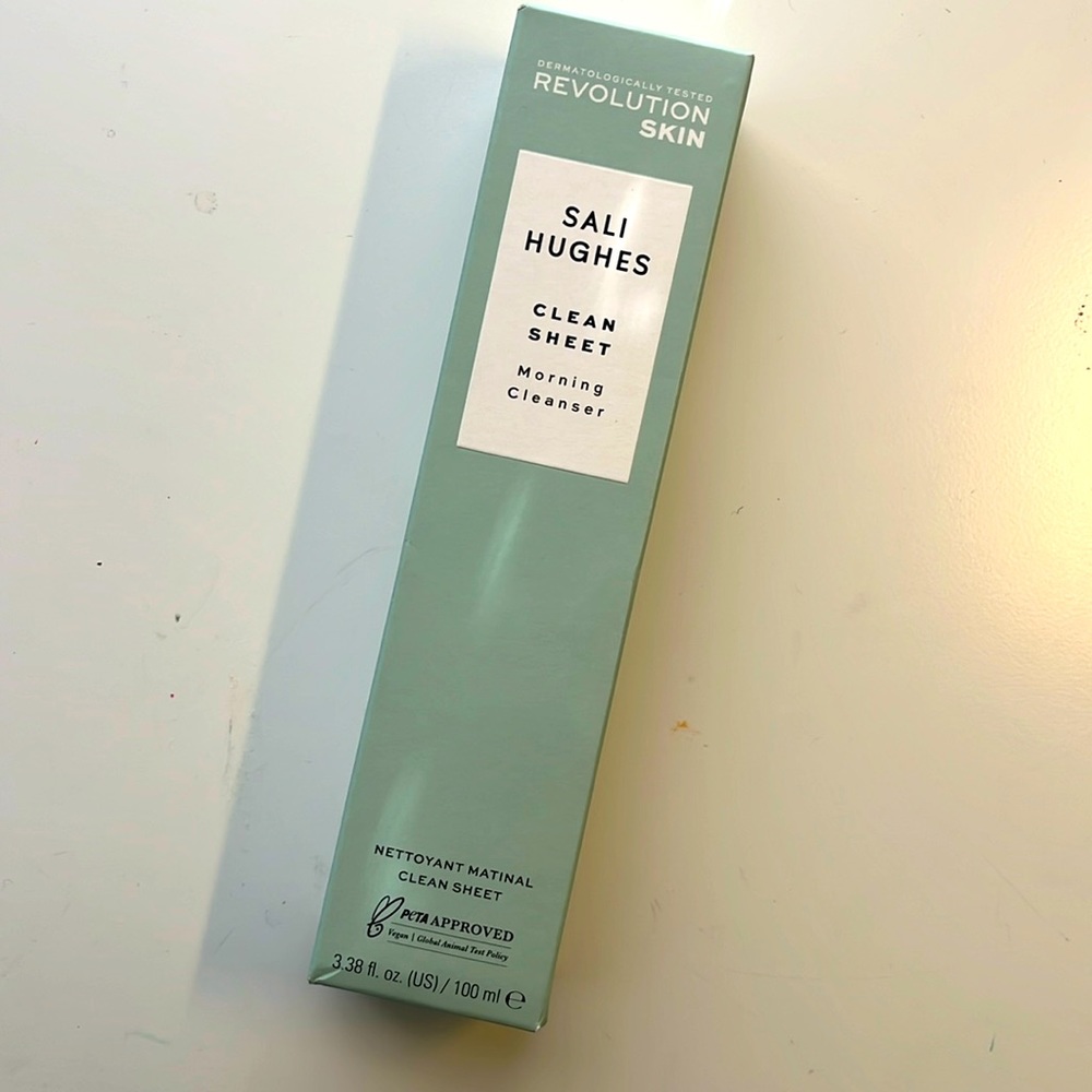 Dermatologically tested REVOLUTION SKIN-SALI HUGHES clean sheet Morning Cleanser
